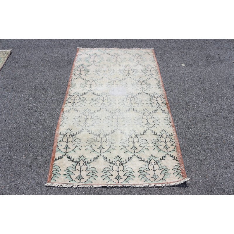 Tapis turc classique classique beige idéal pour rehausser les intérieurs avec une touche traditionnelle