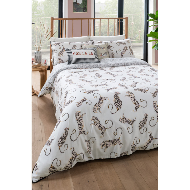 Cotton No Pattern Duvet Cover Set with Pillowcases, Kingsize - 2 Standard Pillowcases