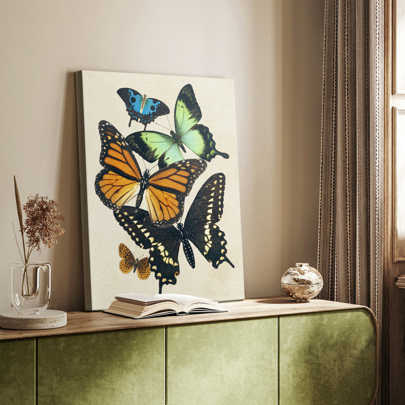 Collages de papillons I - galerie Cavas sur mesure, H 27 po x l 18 po