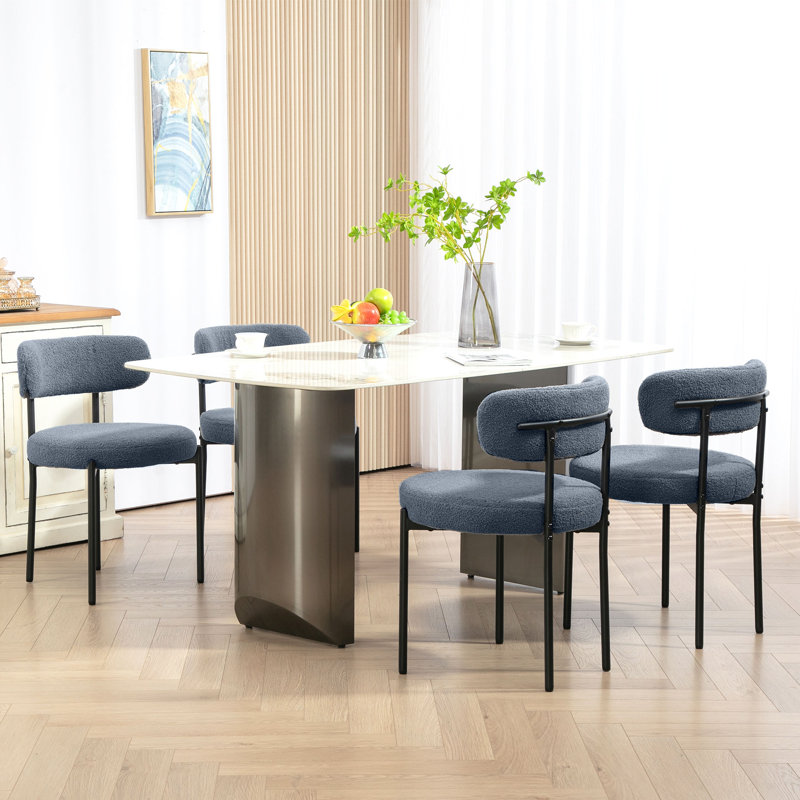 Ensemble de 4 chaises de salle à manger rondes rembourrées avec dossier incurvé, coussin épais et pieds en acier pour salle à manger Boucle