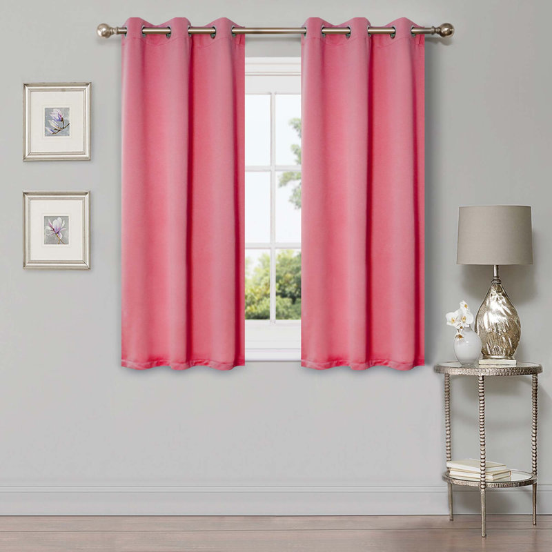 Paire de rideaux obscurcissant avec œillets Millendon, Rose, L 42 po x L 63 po