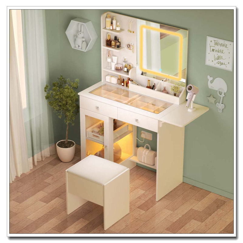 Petit bureau de coiffeuse avec miroir, lumières et chaise