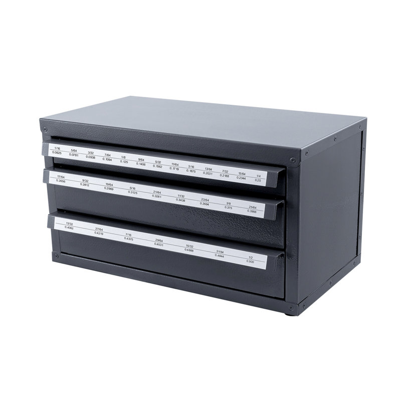 Organisateur de forets à trois tiroirs, distributeur pour forets de 1/16" et 1/2", en acier gris, empilable, pour un rangement et une organisation efficaces. Dimensions : 42 cm de profondeur, 25 cm de largeur et de hauteur. Poids : 7,6 kg.