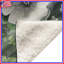 Couvertures vertes à motif floral-123335498