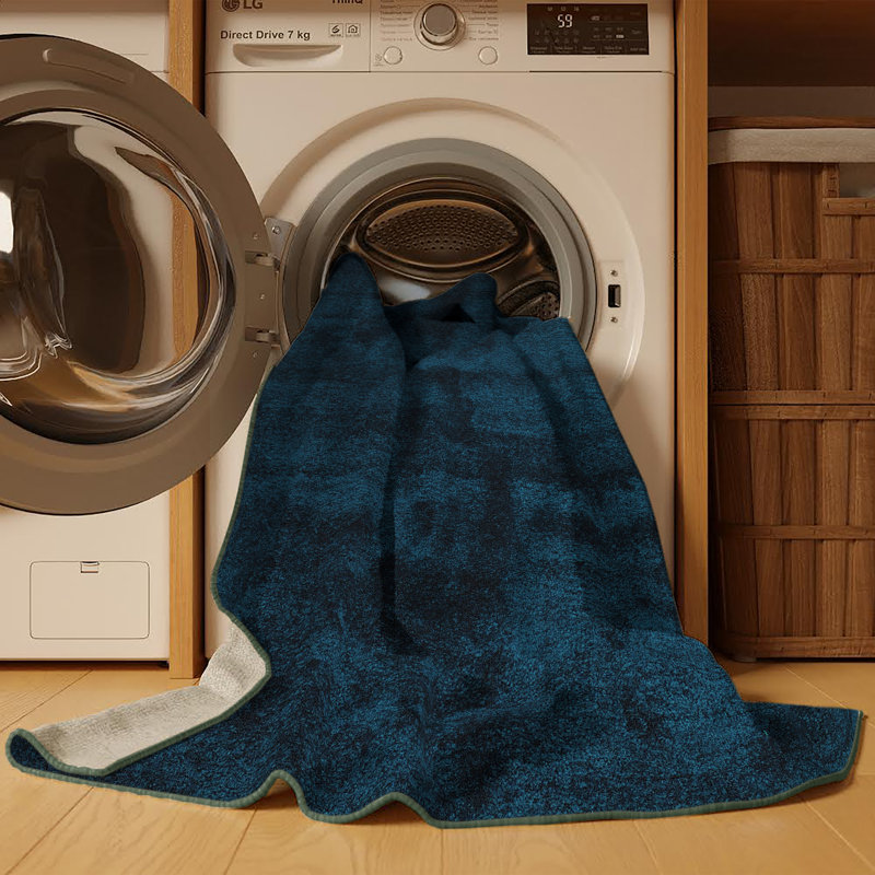 Tapis bleu tissé à la machine Walshak, Rectangle 2 pi x 4 pi