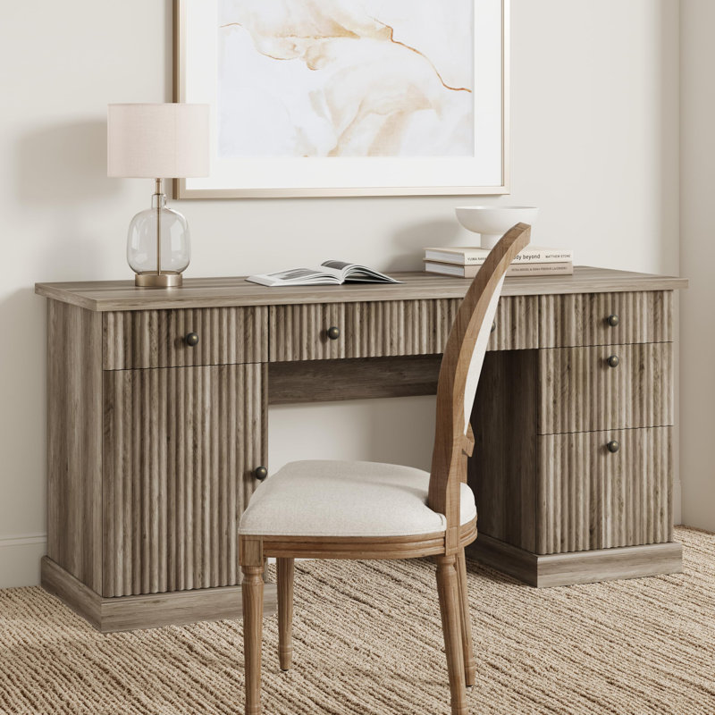Bureau de direction moderne cannelé 60 po avec station de charge - Bureau d'ordinateur en bois avec classeur et tiroirs - Bureau à domicile ou salle d'étude