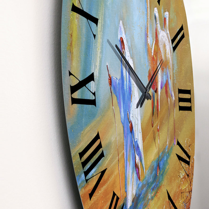 Une vieille sauge marchant dans le désert - horloge murale rétro, Petit
