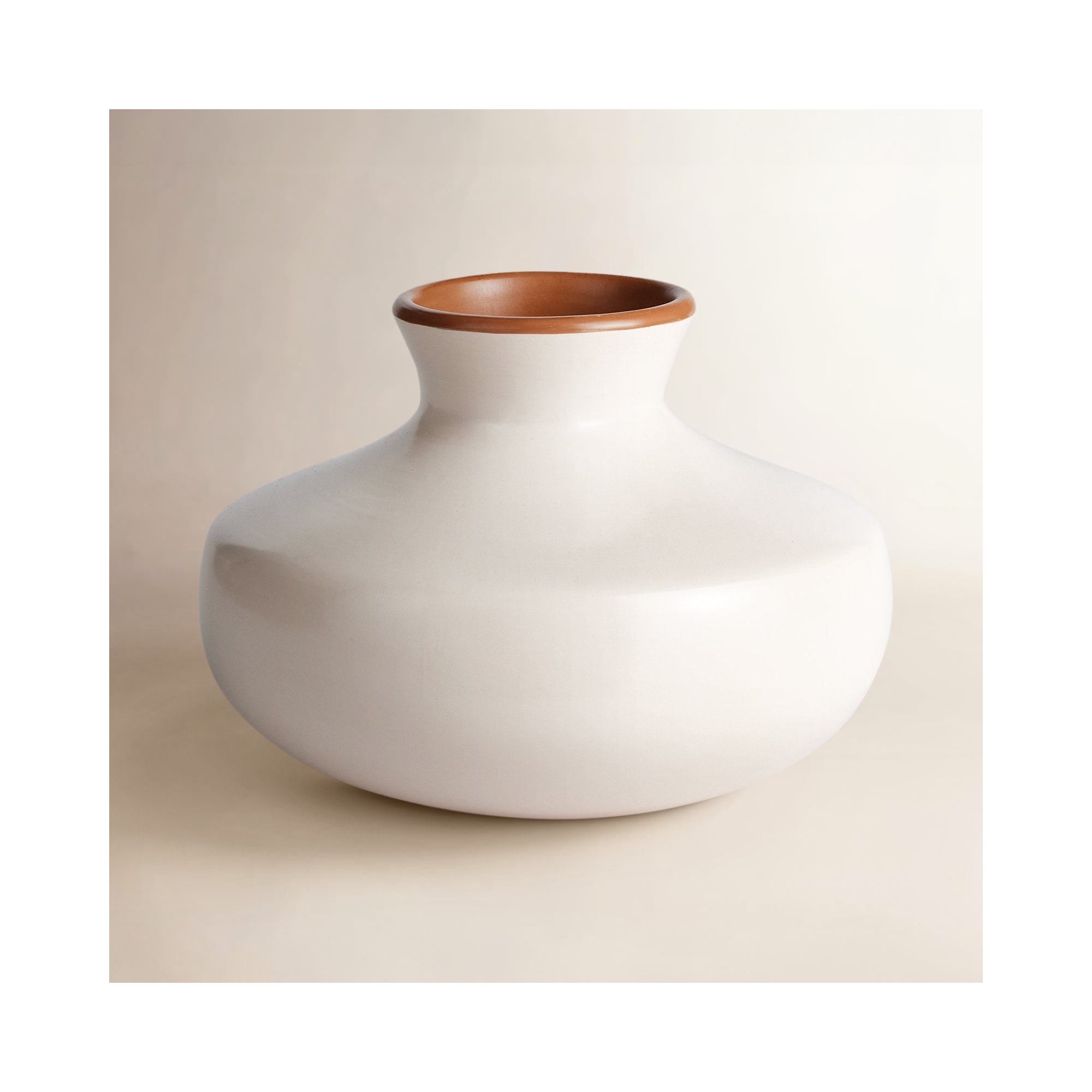 Chamel 6'' Handmade Ceramic Table Vase, White, 6"