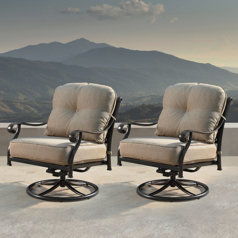 Bayshore Outdoor Swivel Lounge Chair