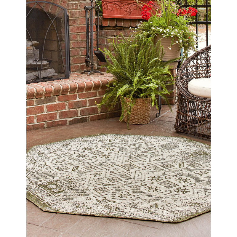 Outdoor Chand Area Rug Ivory-Green Color, Octagon 7'10"