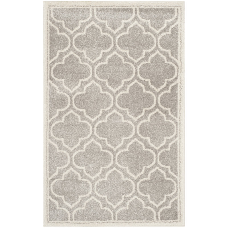 Ammundsen Geometric Light Gray/Ivory Area Rug, Rectangle 2'6" x 4'