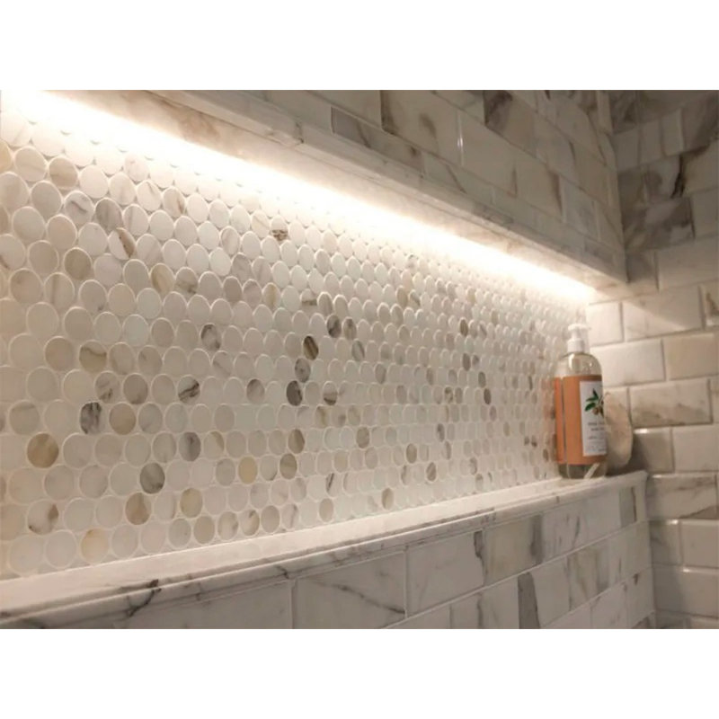 Serena 11 x 12 po Carreau de mur et de plancher rond en mosaïque de marbre blanc poli gris (4,47 pieds carrés / caisse) - paquet de 5