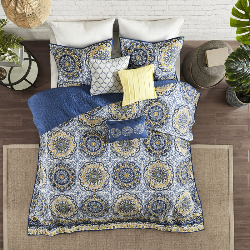 Couette réversible grand lit/queen - Imprimé floral bleu avec détails - 2 taies d'oreiller assorties incluses - Coussins décoratifs brodés - 100 % réversible