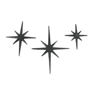 Ensemble de 3 décorations murales en fonte émaillée noire, style moderne du milieu du siècle, représentant une étoile à 8 branches — Dimensions : 8,5 x 6,75 cm, 6,75 x 5,25 cm et 5 x 4,25 cm (H x L), 0,25 cm (P).