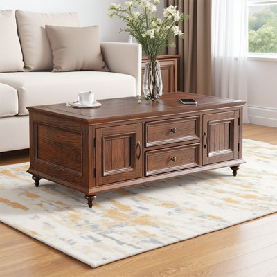 A coffee table with a natural charm