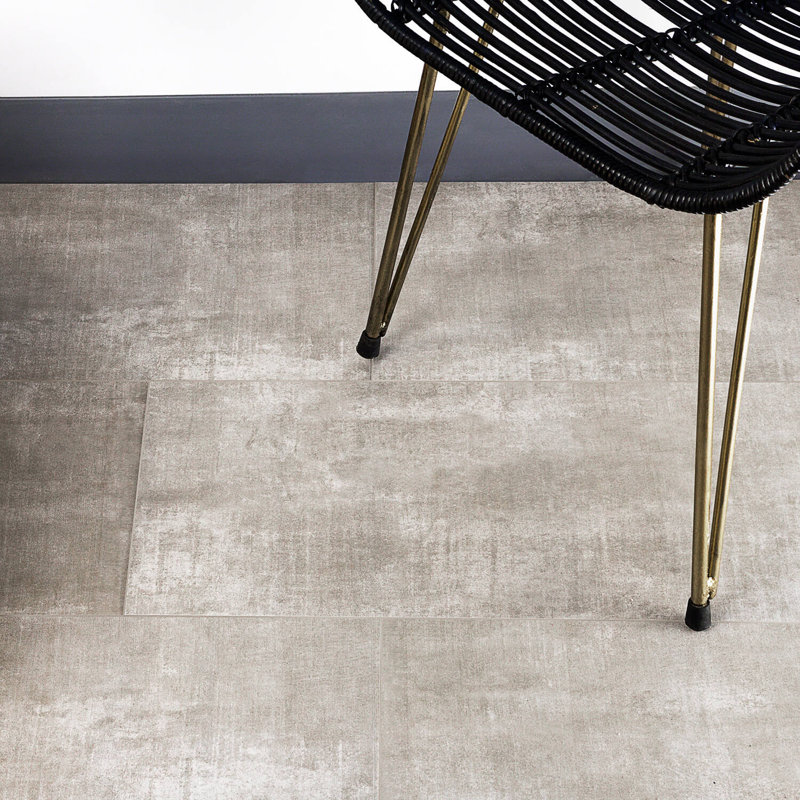 Carreau de porcelaine pour mur et plancher aspect ciment 12 po x 24 po Cement, Grigio