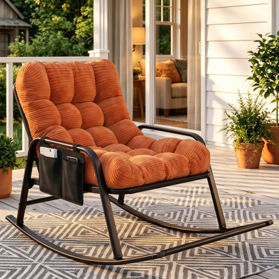 Fauteuil à bascule Papasan surdimensionné avec accoudoirs bas, coussin en velours côtelé doux et poche de rangement, structure métallique robuste, idéale pour l'intérieur et l'extérieur (chambre, salon, terrasse), orange.