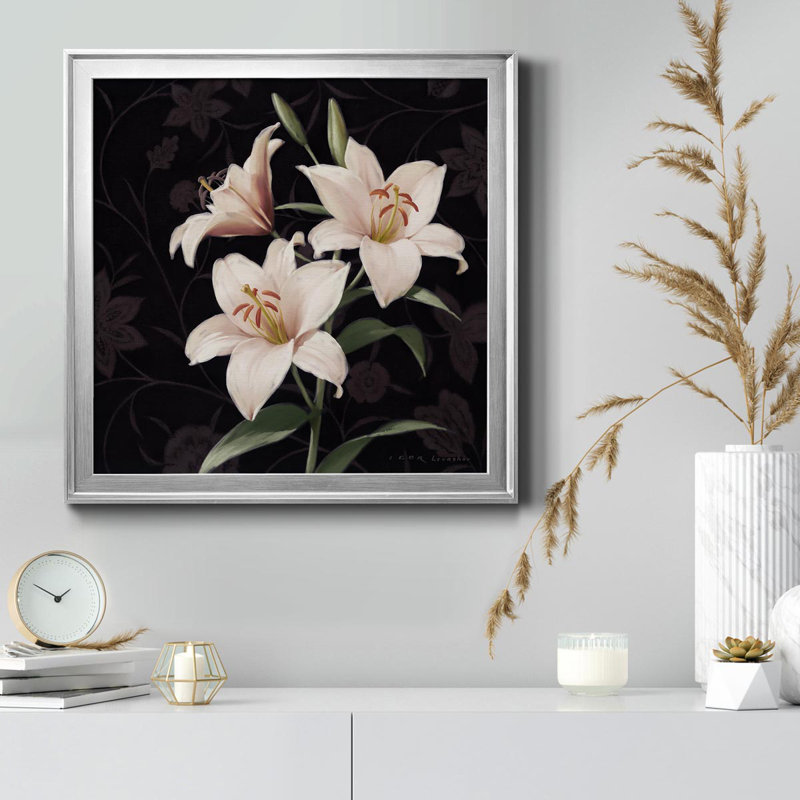 Lily Elegante - peinture sur toile encadrée, Argent, H 17,5 po x l 17,5 po x P 1,5 po