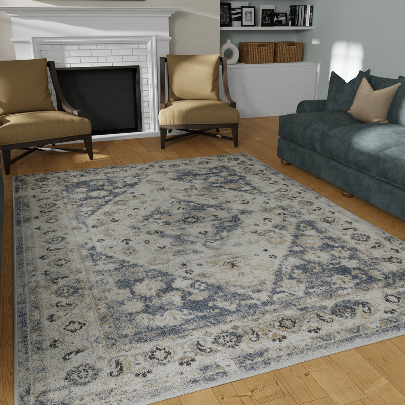 Tapis oriental bleu en polypropylène tissé à la machine Aldonna, Rectangle 4 pi x 6 pi