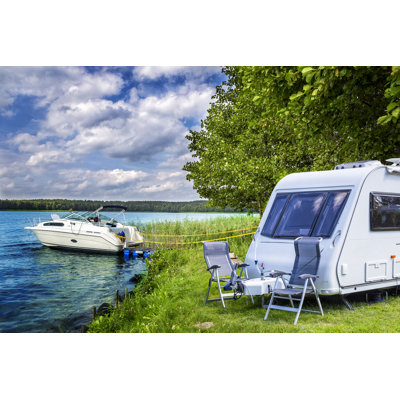 Les vacances d'été au bord du lac par Ewg3D