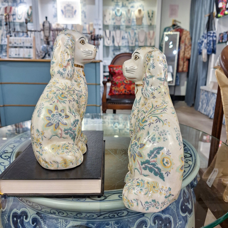 Staffordshire Style Dog Figurines – Chimney Pattern (Set of 2)