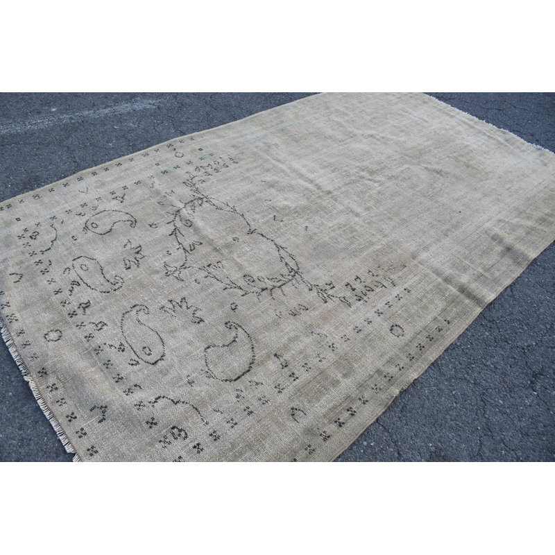 Handmade Vintage Turkish Beige Rug With Minimalist Pattern - Subtle Bohemian Art And Woven Textile Decor For Home And Office Spaces