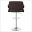 Tabouret de bar réglable brun et chrome avec revêtement capitonné et accoudoirs, parfait pour les cuisines modernes et les salles de jeux.