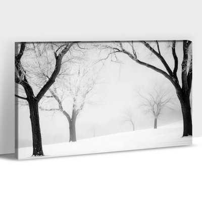 Grand paysage d'hiver, art mural sur toile pour le bureau de la chambre à coucher, scène minimaliste enneigée d'arbre enneigé, peinture murale moderne en noir et blanc en hiver, 28 x 40 pouces prête à être accrochée, 28 x 40 pouces
