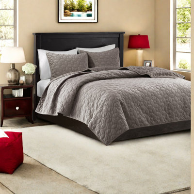 Luxurious Velvet Bedding Sets, Cotton Filled, Geometric Design For Home