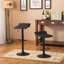 Table carrée noire à hauteur réglable avec pieds et base en métal noir et 2 ensembles de bar pivotants en cuir reconstitué noir