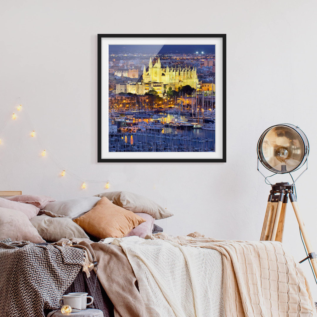 Gerahmtes Papierbild Palma de Mallorca City Skyline und Hafen