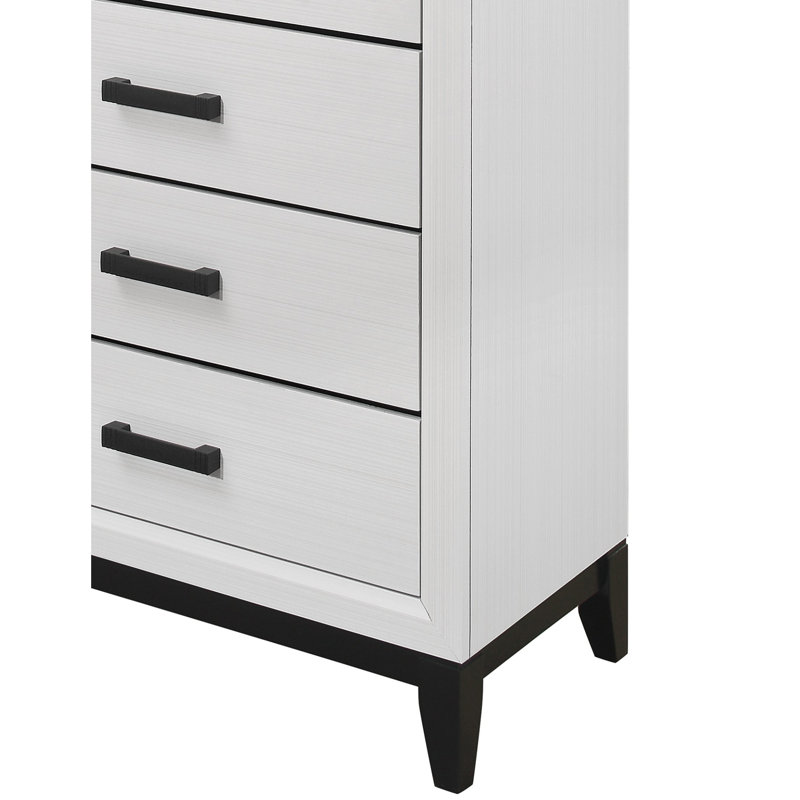 Commode blanche, Blanc