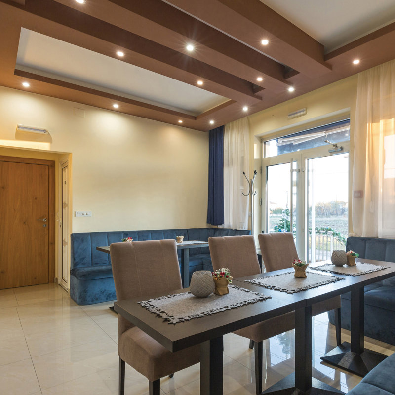 90 Watt Equivalent PAR38 E26/Medium (Standard) Dimmable 3000K LED Bulb