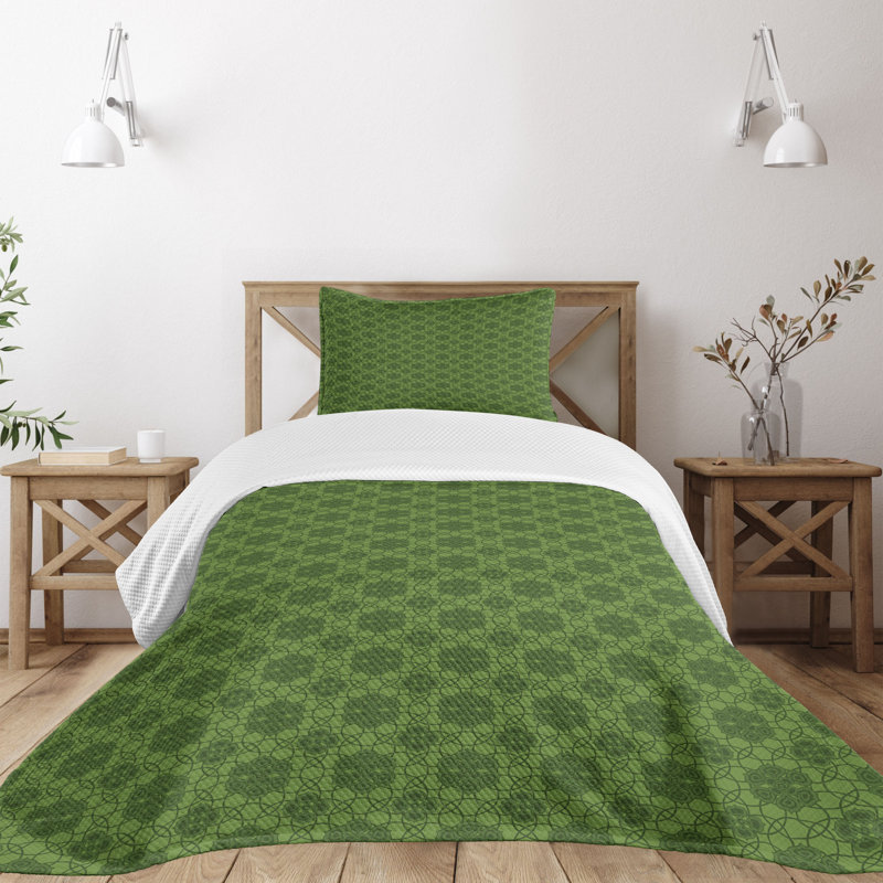 Green Geometric Twin Quilted Bedspread Set with Pillow Sham