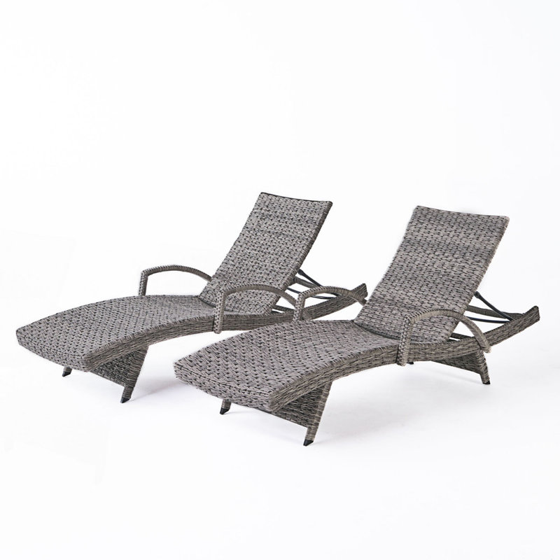 Ensemble de 2 chaises longues en osier