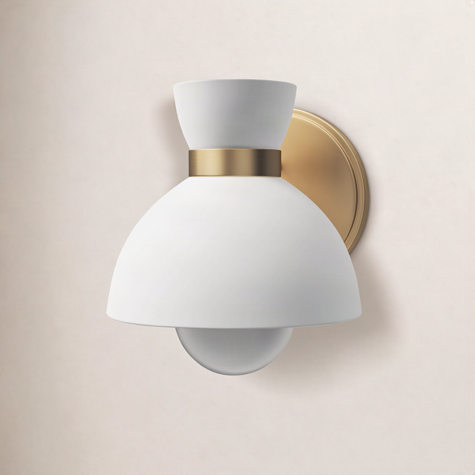 Single Light Armed Sconce, Brass