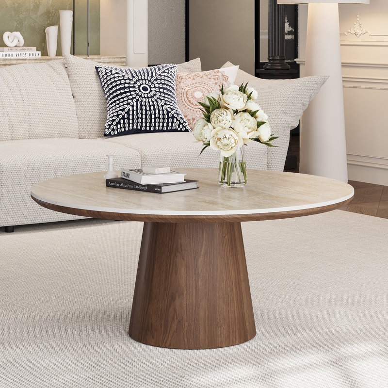 Table basse ronde de 35,4 po à dessus en pierre de travertin, table basse à dessus en pierre frittée avec piédestal à finition noyer, table centrale circulaire moderne pour le salon