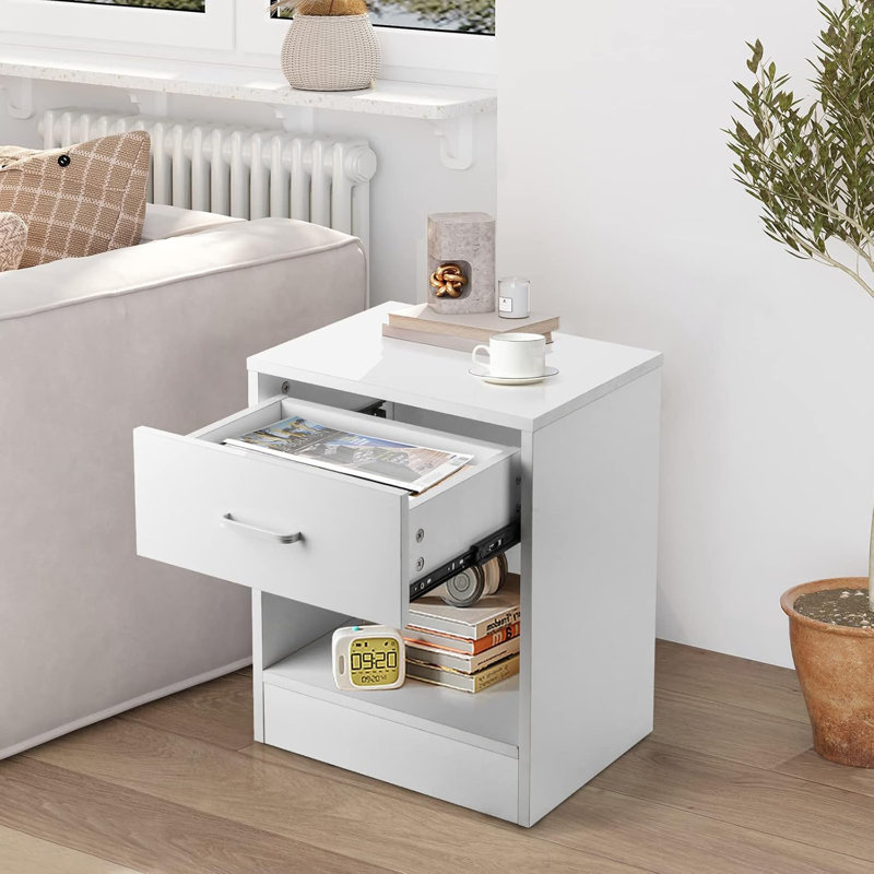 Akeara 15.7'' W Nightstand, White