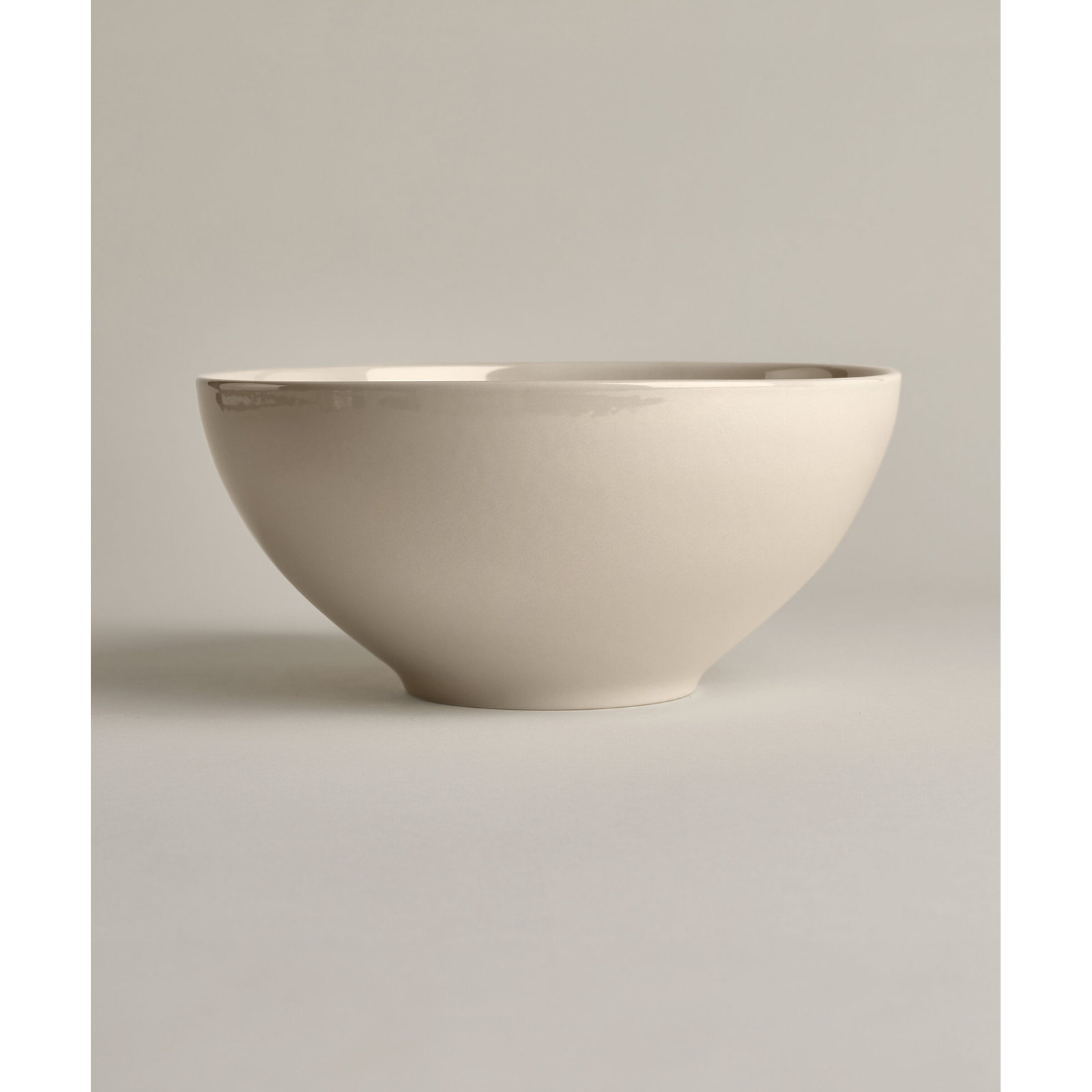 Year & Day Glossy Serving Bowl, Beige