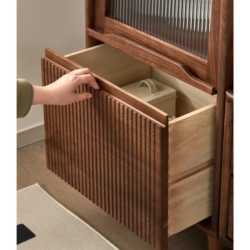 Petite armoire d'appoint à porte rabattable