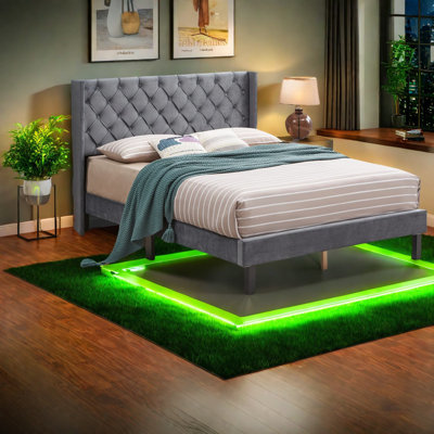 Lit plateforme tapissier en velours moderne grand format gris