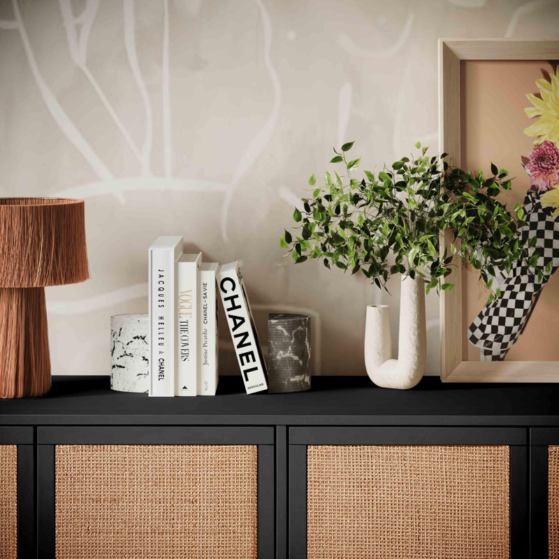  Salaa Concrete Table Vase