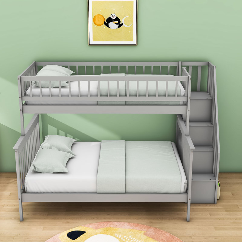 Lit superposé simple au-dessus d'un lit double en bois avec tablettes latérales et escalier, Gris