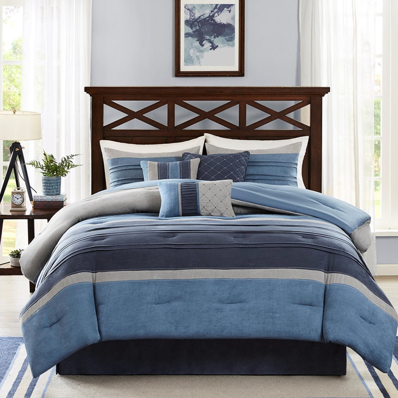 Édredon 7 pièces en microsuède bleu marine pour lit très grand avec jupe de literie assortie en 7 et oreillers