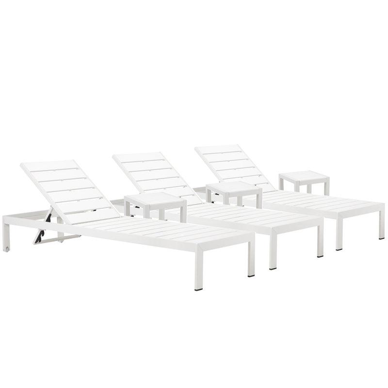 Ensemble de chaises longues d'extérieur inclinables 76 po Aynura - 3 chaises longues en aluminium avec 3 tables d'appoint assorties, 5 positions réglables et roues cachées - Blanc