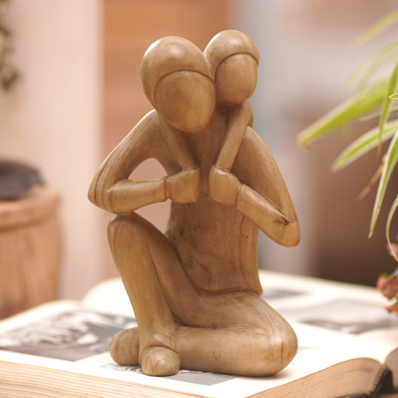 Figurines & Sculptures