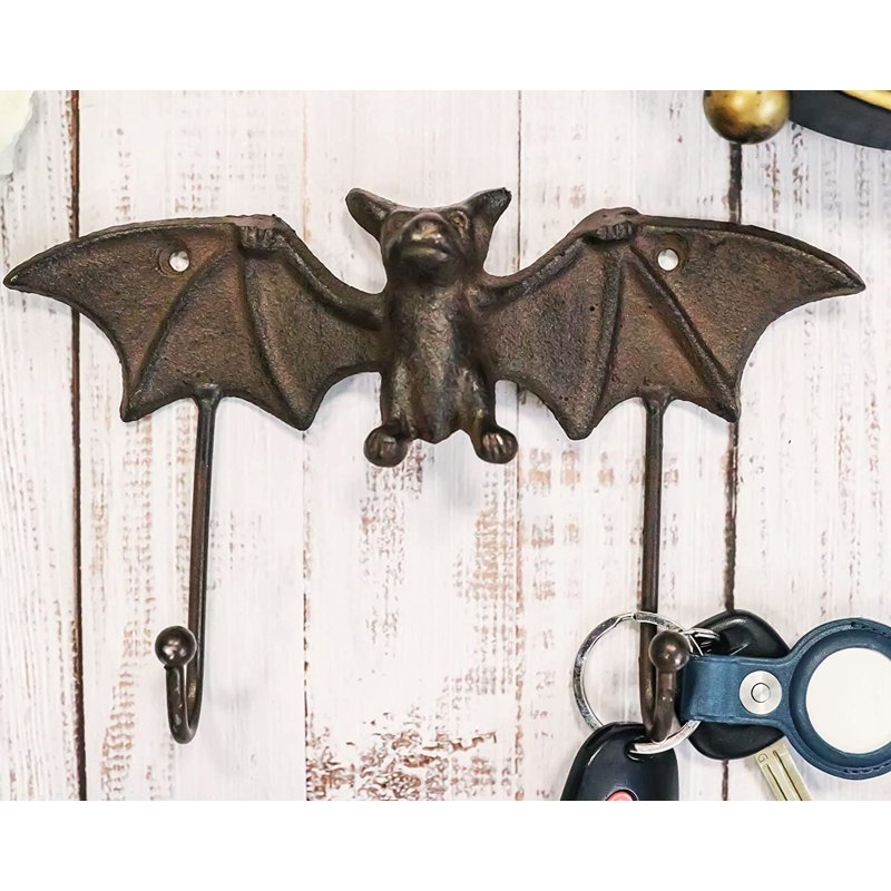 Metal Wall Organizer with Key Hooks