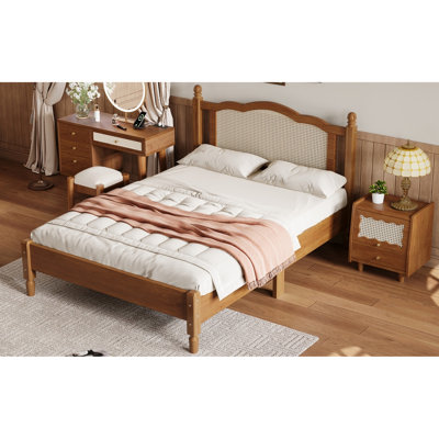 Lit plateforme double en bois pleine grandeur avec tête de lit charmante, noyer, lit tête de lit Natural Innovation, taille noyer élégant