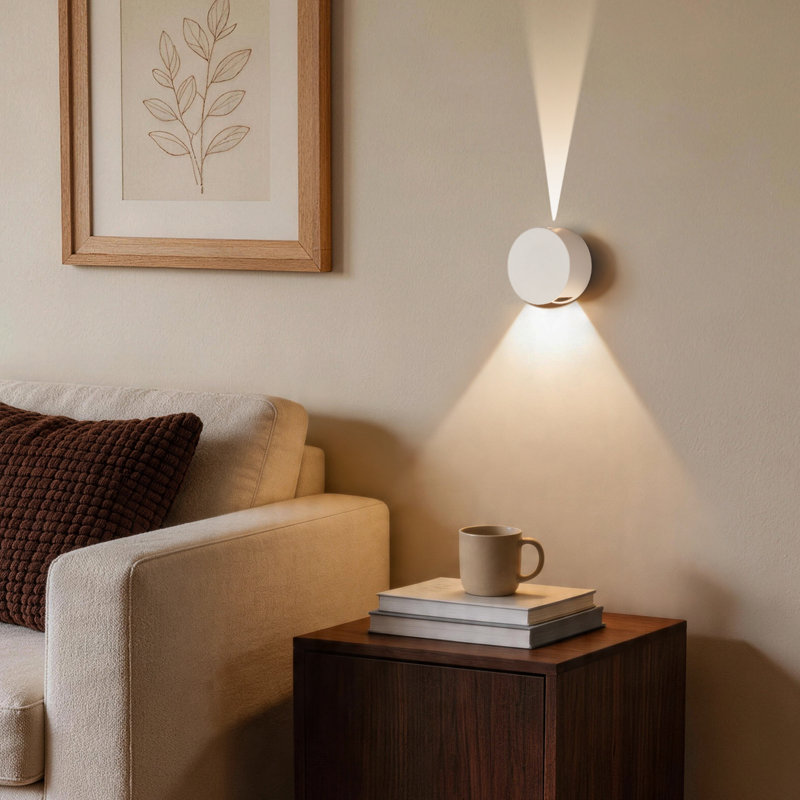 Applique murale blanche à DEL, applique murale moderne de 6 W vers le haut et vers le bas, lampe murale blanche chaude câblée 3000 K pour le salon d'une chambre à coucher