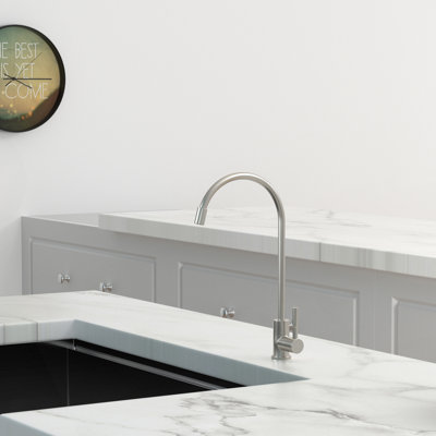 Robinet d'eau potable sans plomb, finition nickel brossé